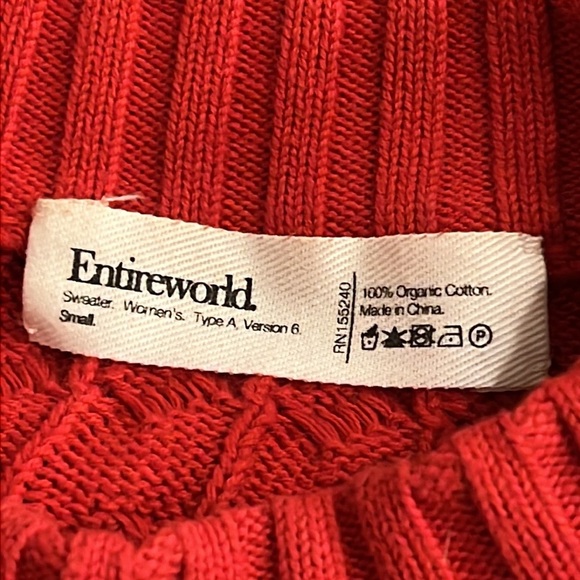 EntireWorld Organic Cotton Cableknit red pullover sweater, slouchy, size Small - Picture 6 of 8